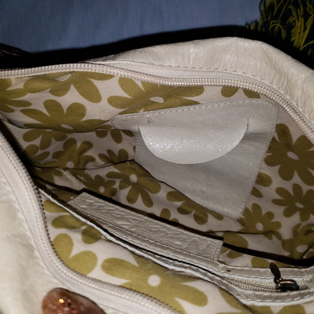 Purse - Picture 2 of 4